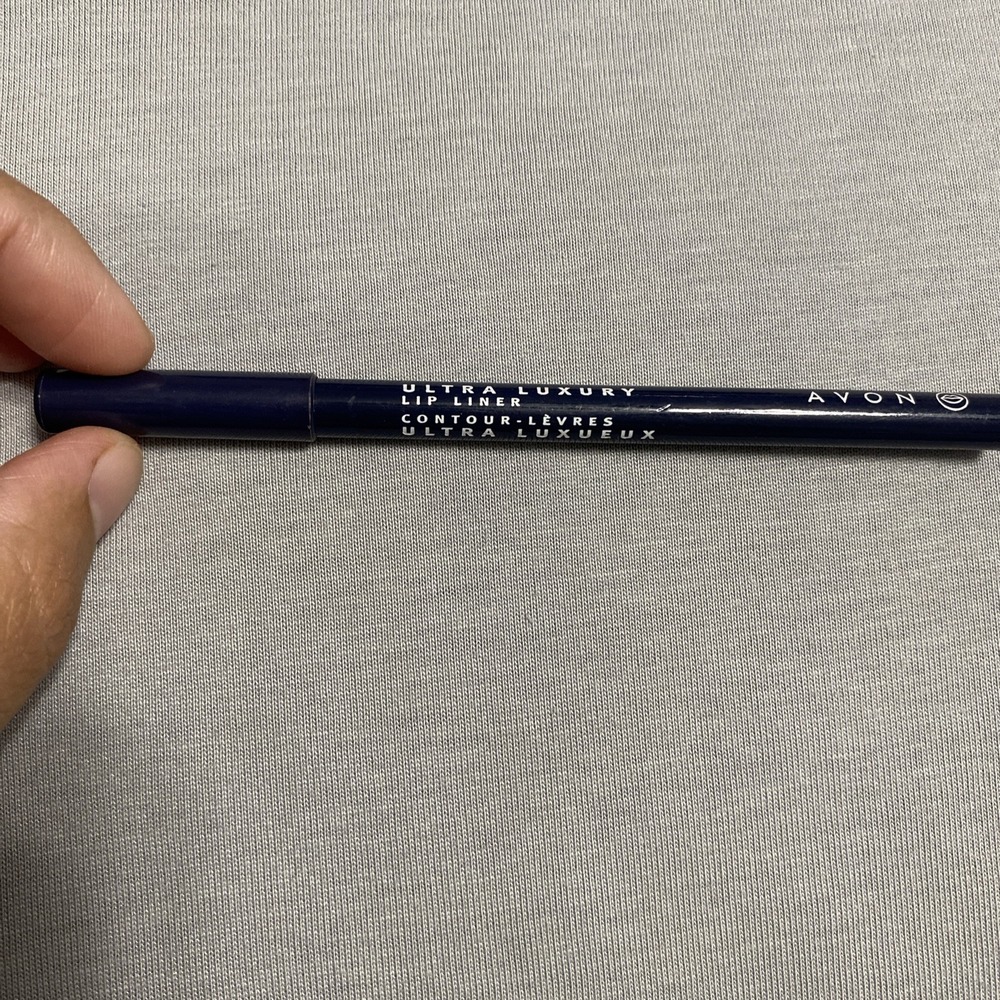 Avon Ultra Luxury Lip Liner Pencil - Nude New Rare‎